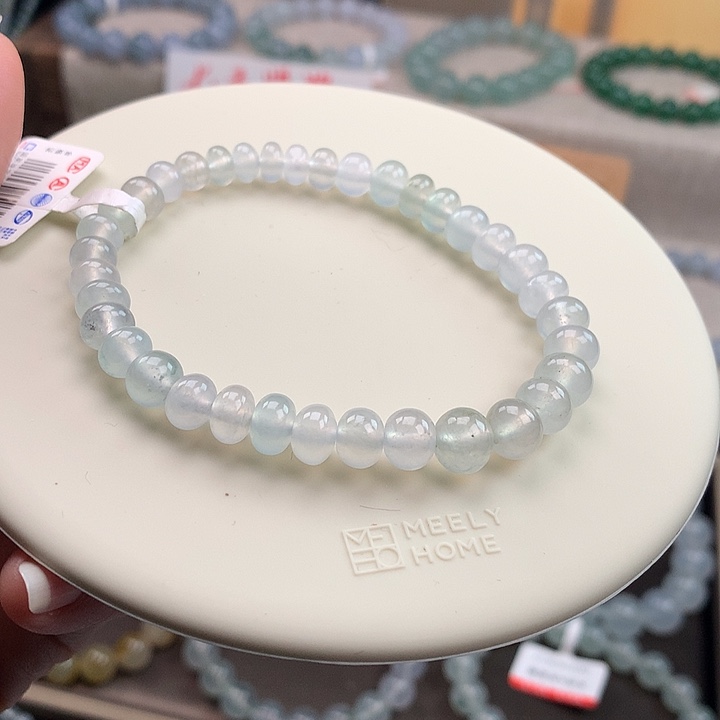 翡翠未镶嵌手链正冰鼓珠，无瑕．漏