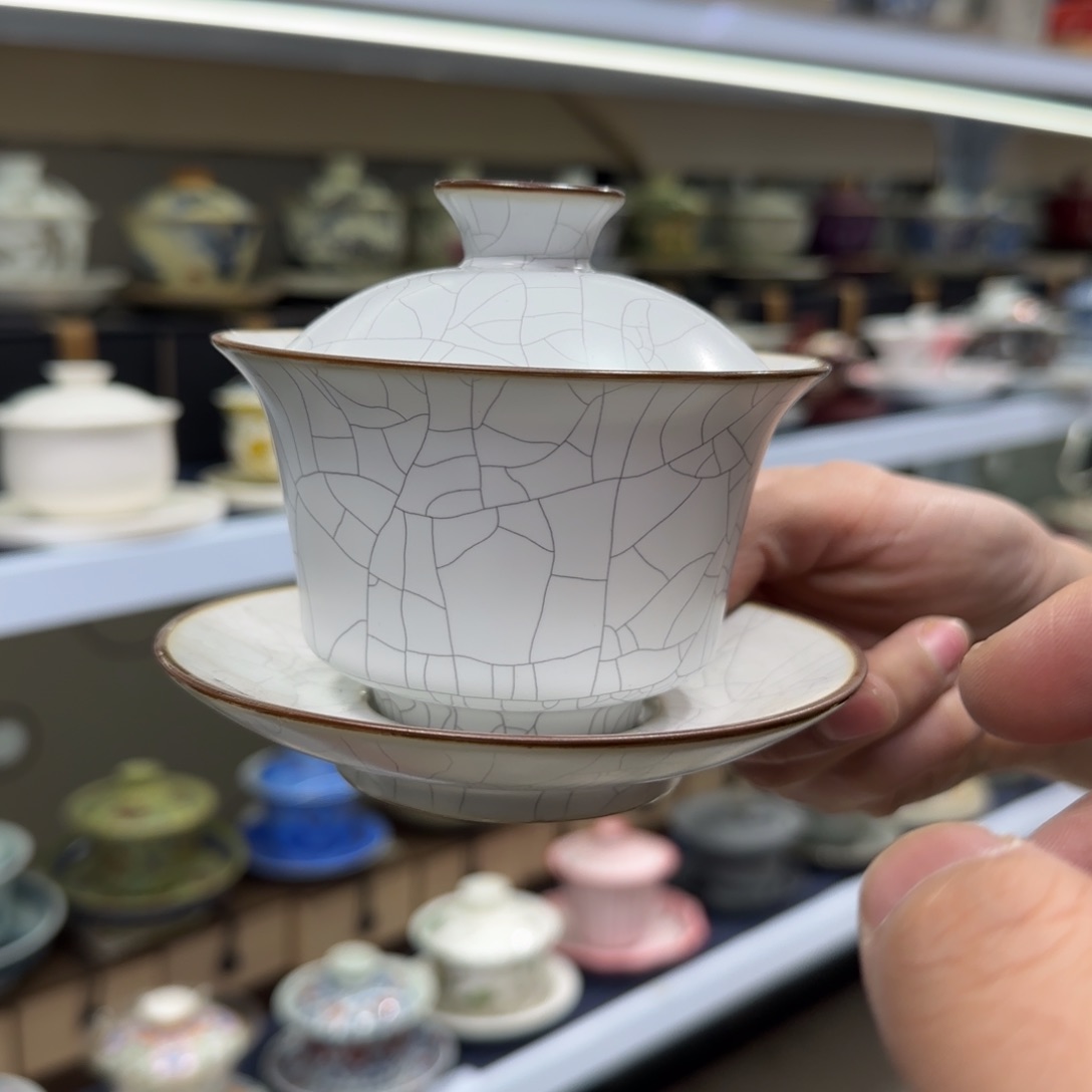 高温下的高温天气使人心情愉悦