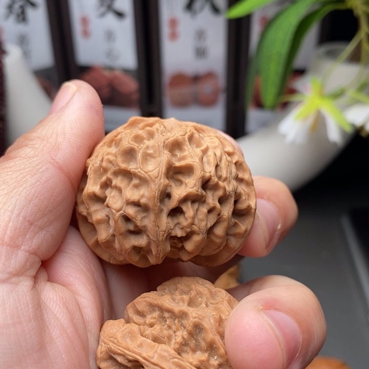 文玩核桃把件龙**跃苹果园43