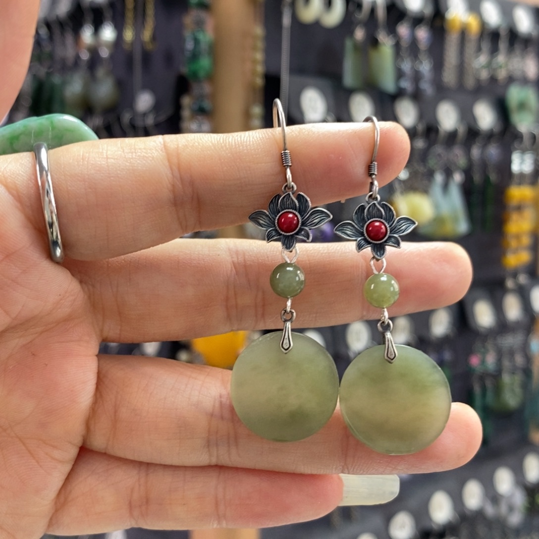 和田玉银S925镶嵌耳饰