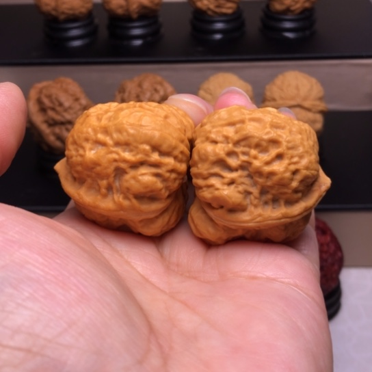 文玩核桃把件卧莲金蟾49