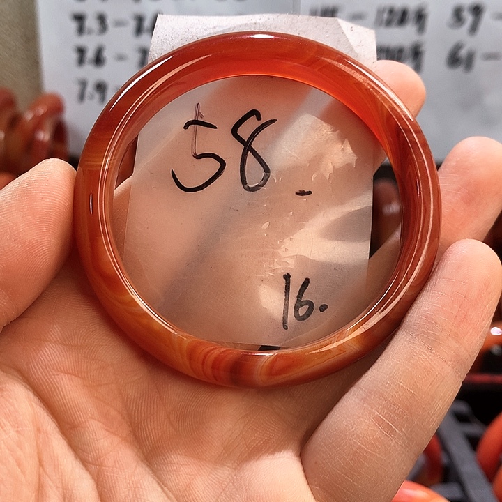 玛瑙/玉髓手镯未镶嵌