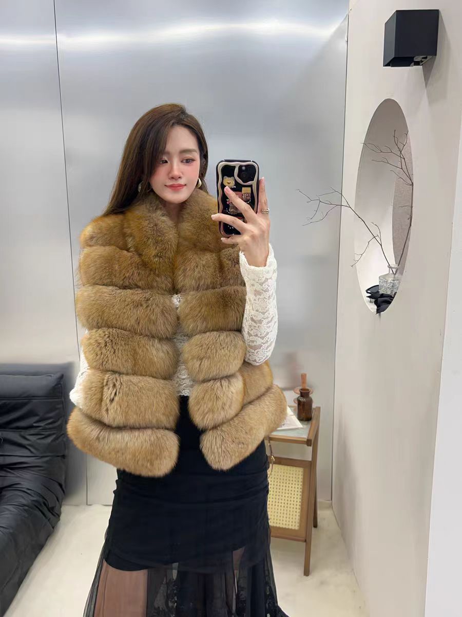 美式焦点2025年秋冬进口整皮芬兰狐狸毛皮草马甲外套女时尚老钱风