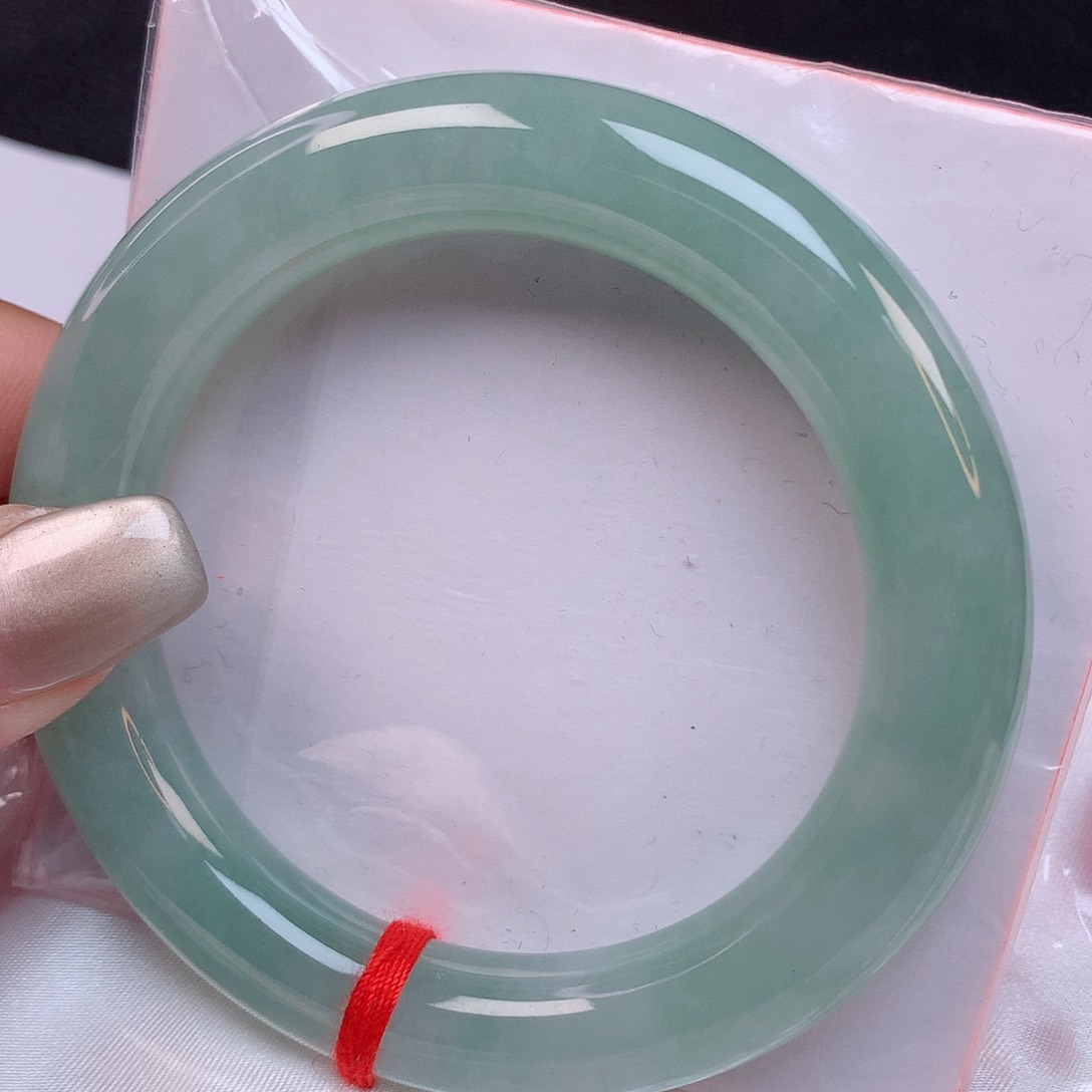 翡翠手镯（圆镯）未镶嵌56