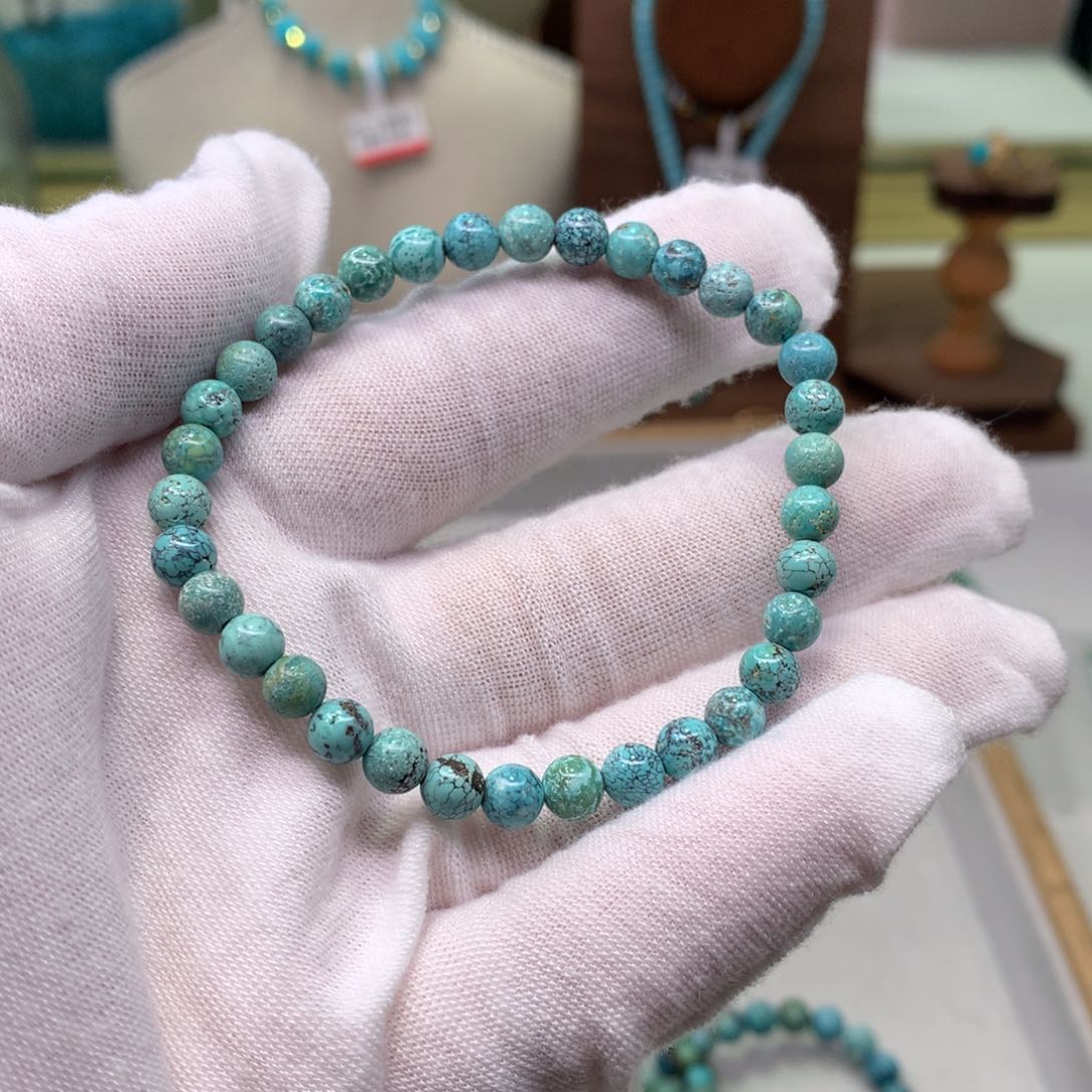 绿松石配饰未镶嵌