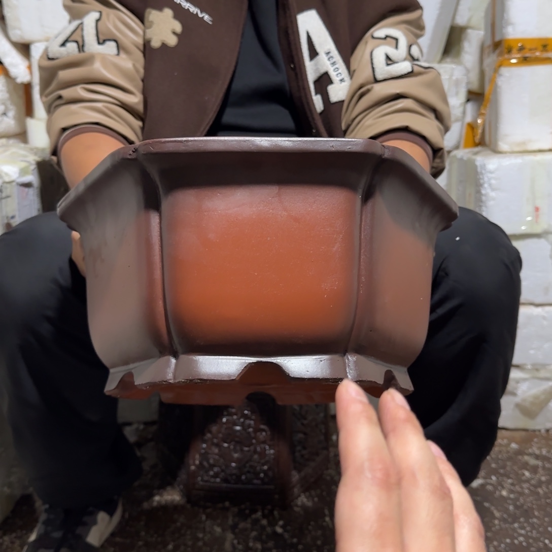 紫砂花盆口径39 34高度17厘米