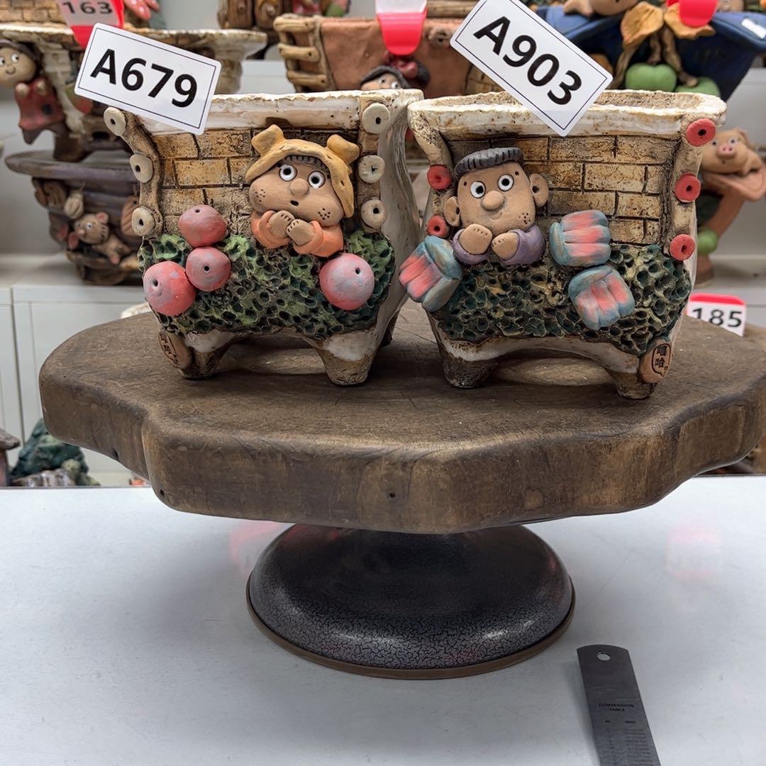 红陶花盆679903嘻哈