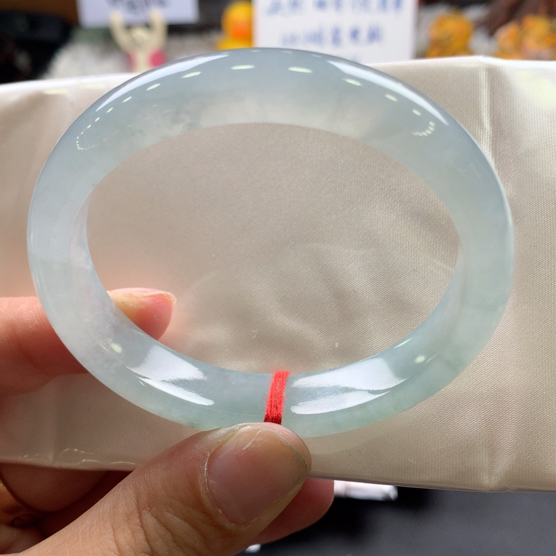 翡翠未镶嵌手镯55贵妃（有纹裂），138号