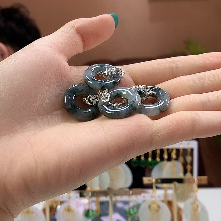 翡翠未镶嵌耳饰吊坠多样性发货