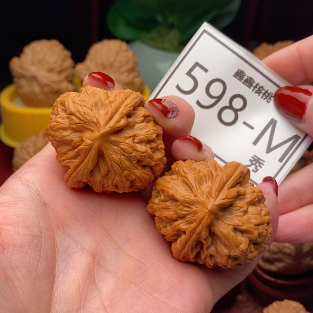 文玩核桃把件红锦鲤41