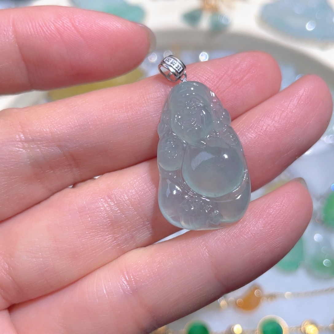 翡翠颈饰18K金镶嵌翡翠