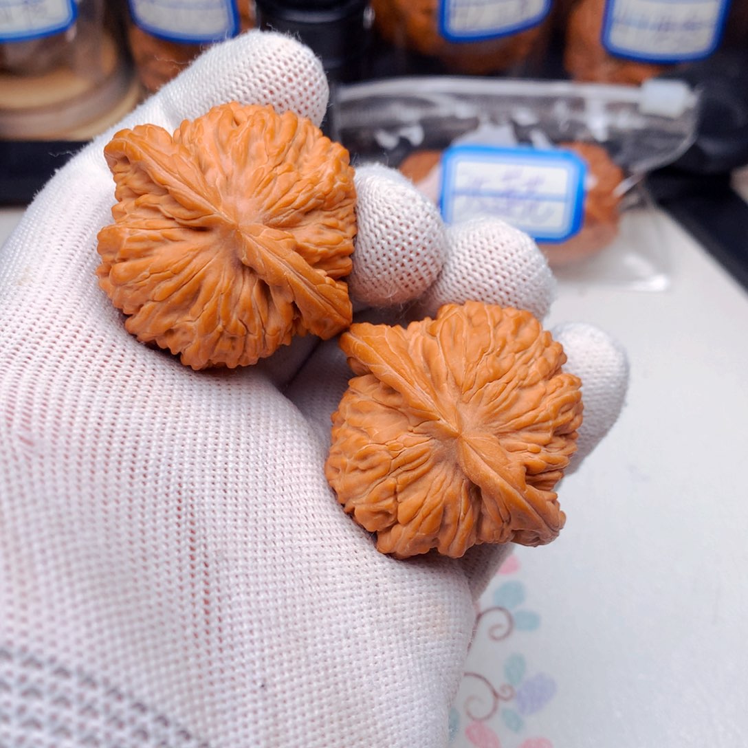 文玩核桃把件F****ㅤ楼子