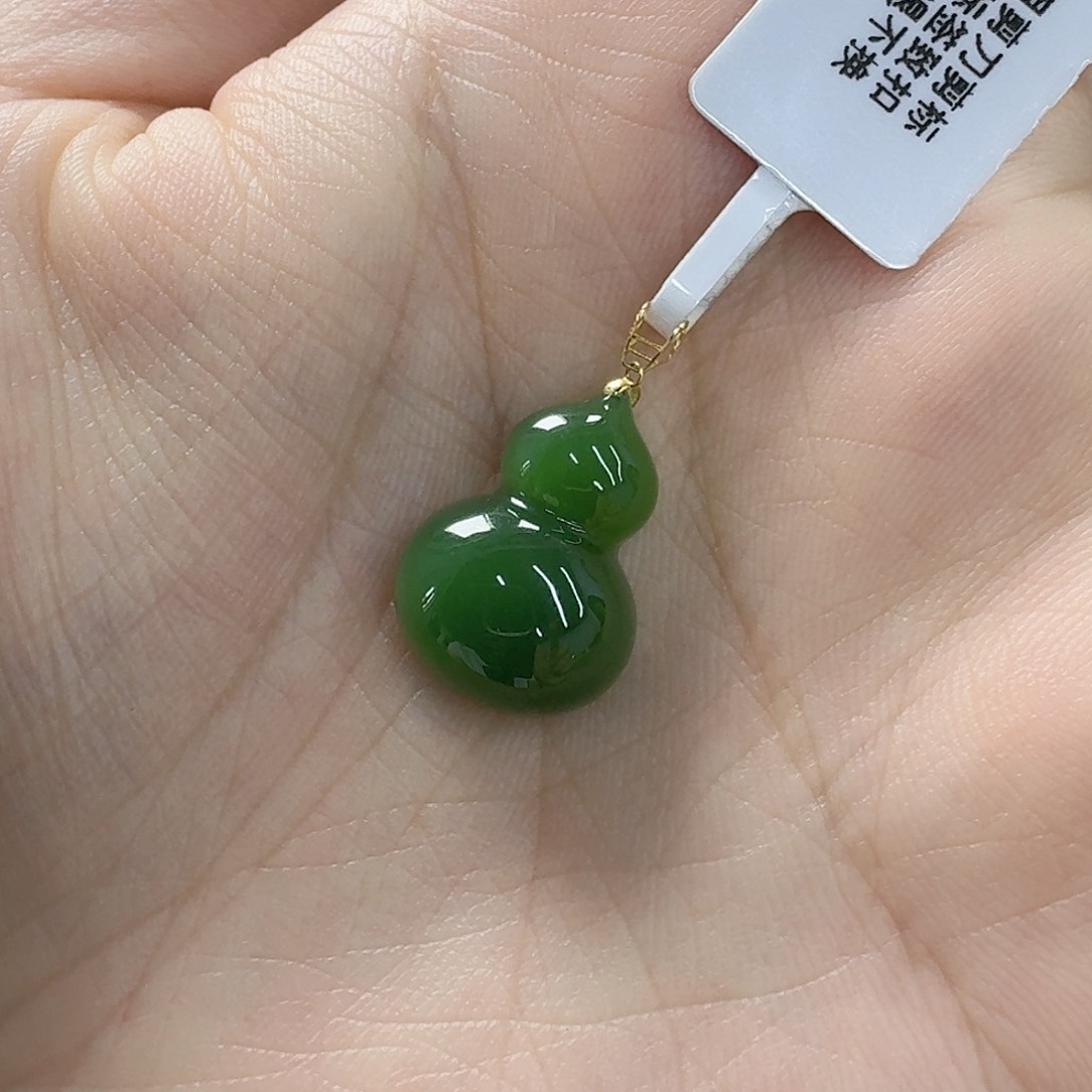 和田玉18K金镶嵌颈饰