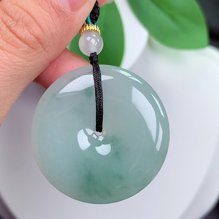 颈饰未镶嵌翡翠平安扣 34.4x5.7mm