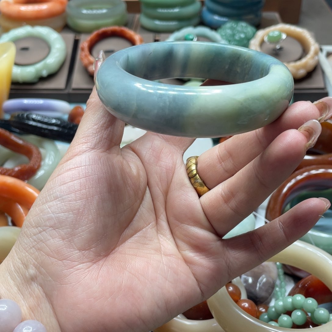 石英质玉手镯合金?****店