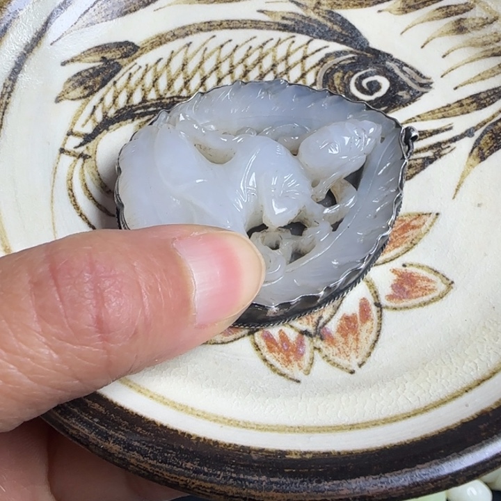 瓷片如**风新号开播瓷器盘子