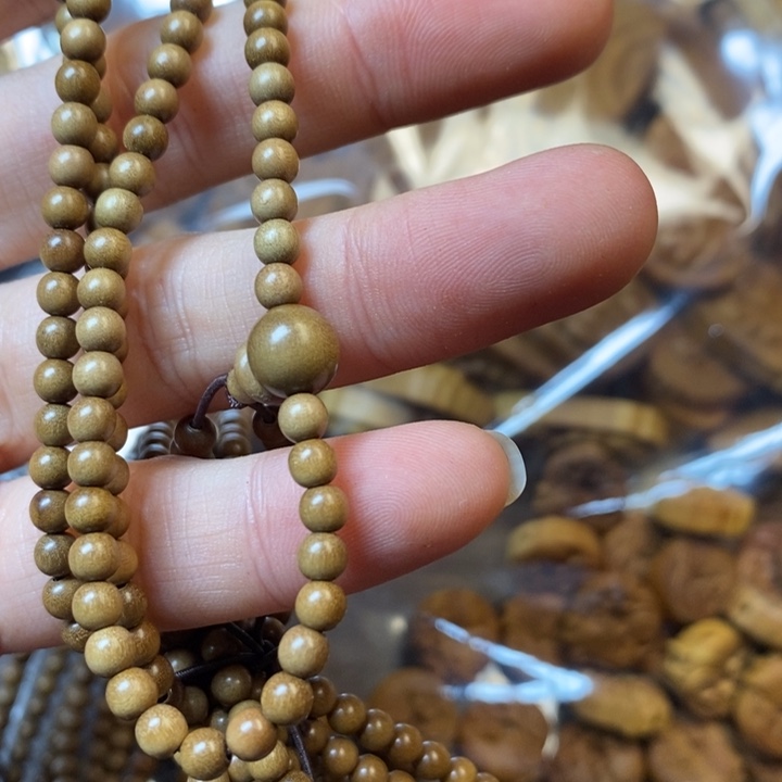 檀香木手串/手链0.4*108顺纹