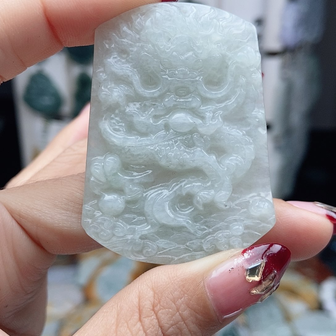 翡翠颈饰14K金镶嵌翡翠