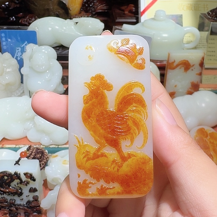 和田玉未镶嵌把件