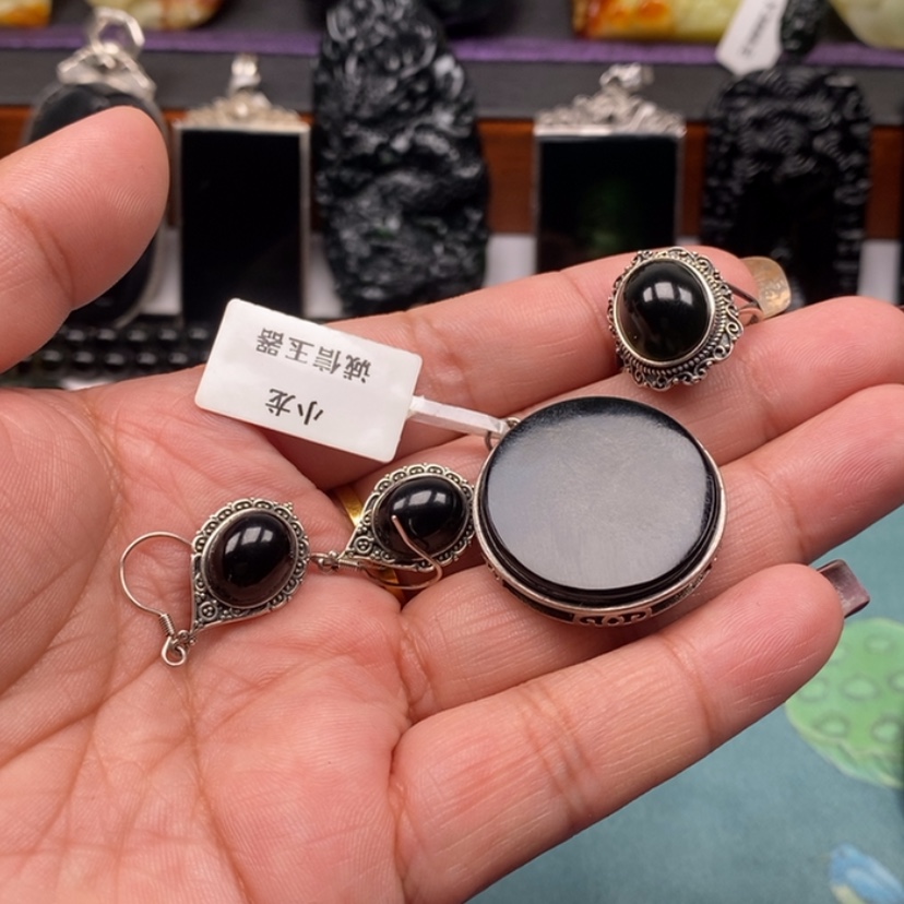 【闪购商品】蛇纹石玉吊坠(不含链)银S925镶嵌冰*啡