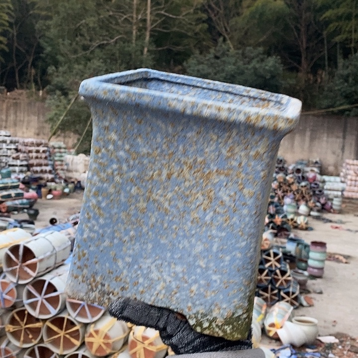 红陶瑕疵介意别拍。无孔