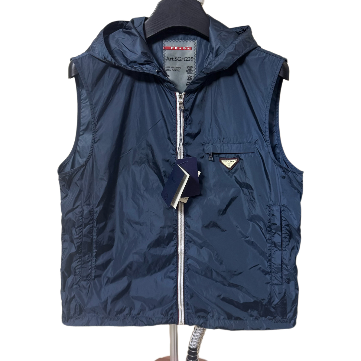 未使用 Prada/普拉达 1039普拉达三角钢标尼龙马甲/50/全新