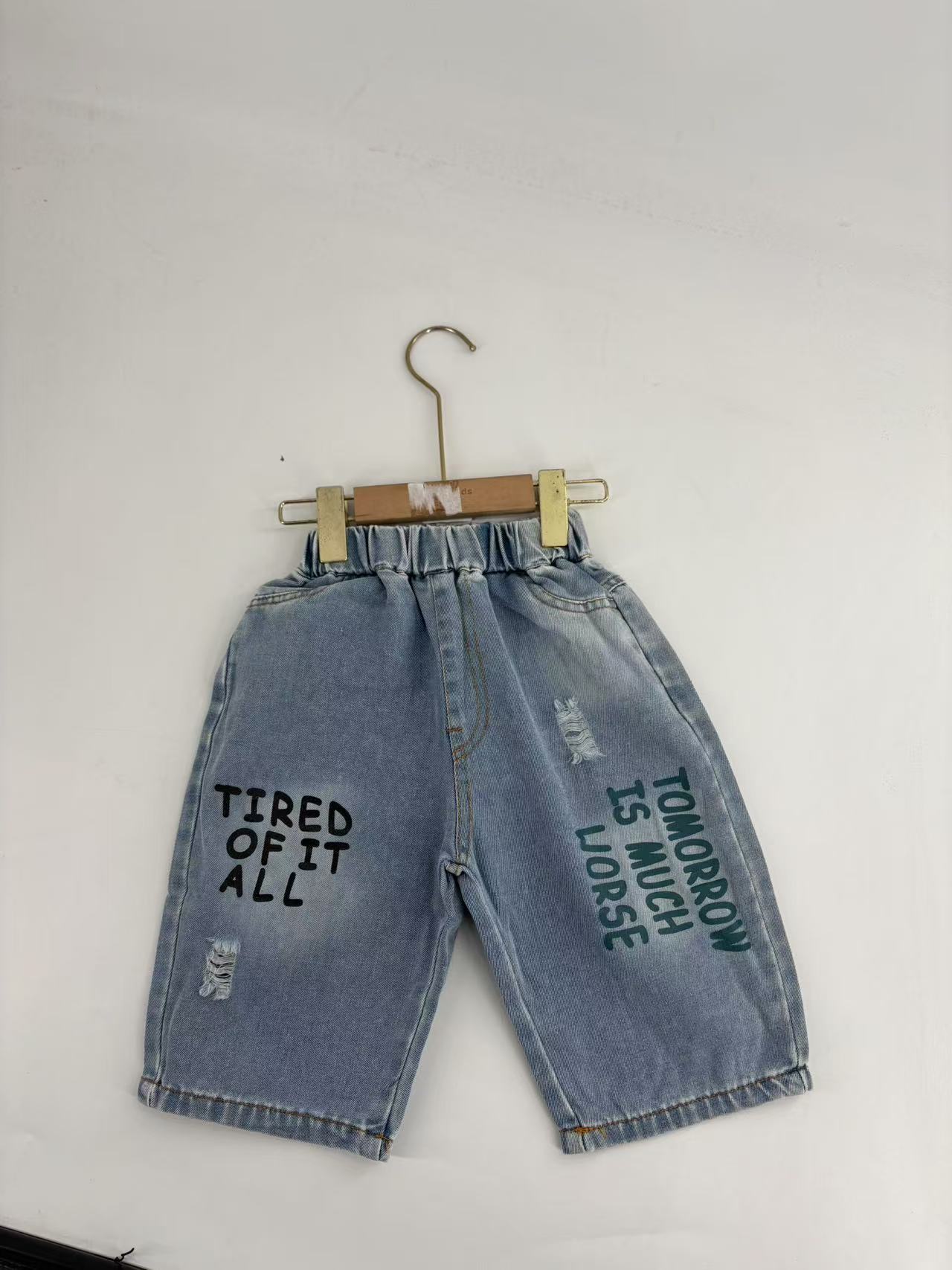 W751-韩版时尚百搭大字母ALL牛仔中裤