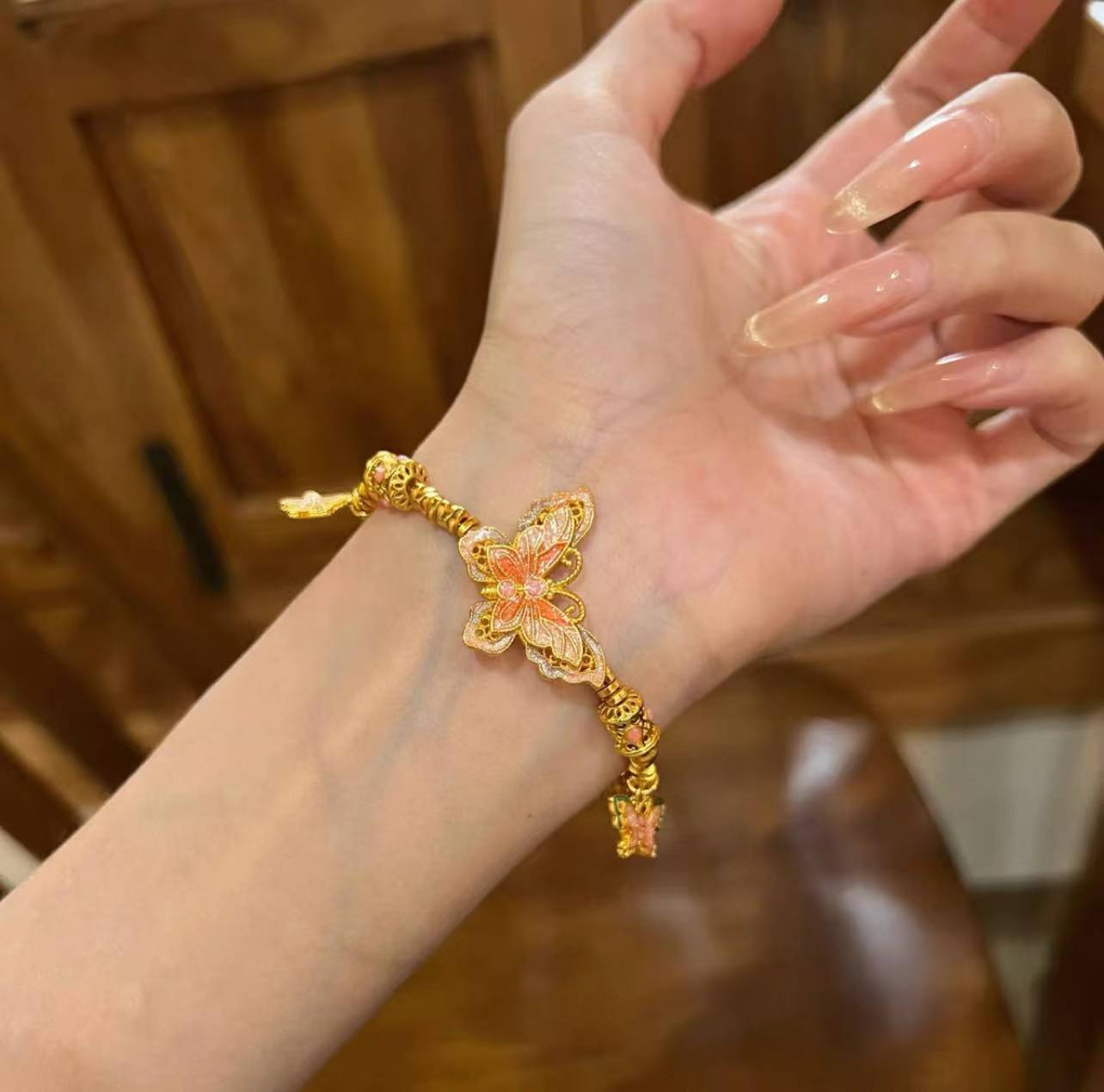 铜合金珐琅手链 隔珠盘缠烧蓝金蝴蝶珐琅彩手链金色饰品小众