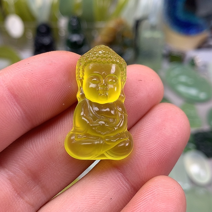 蛇纹石玉挂坠未镶嵌