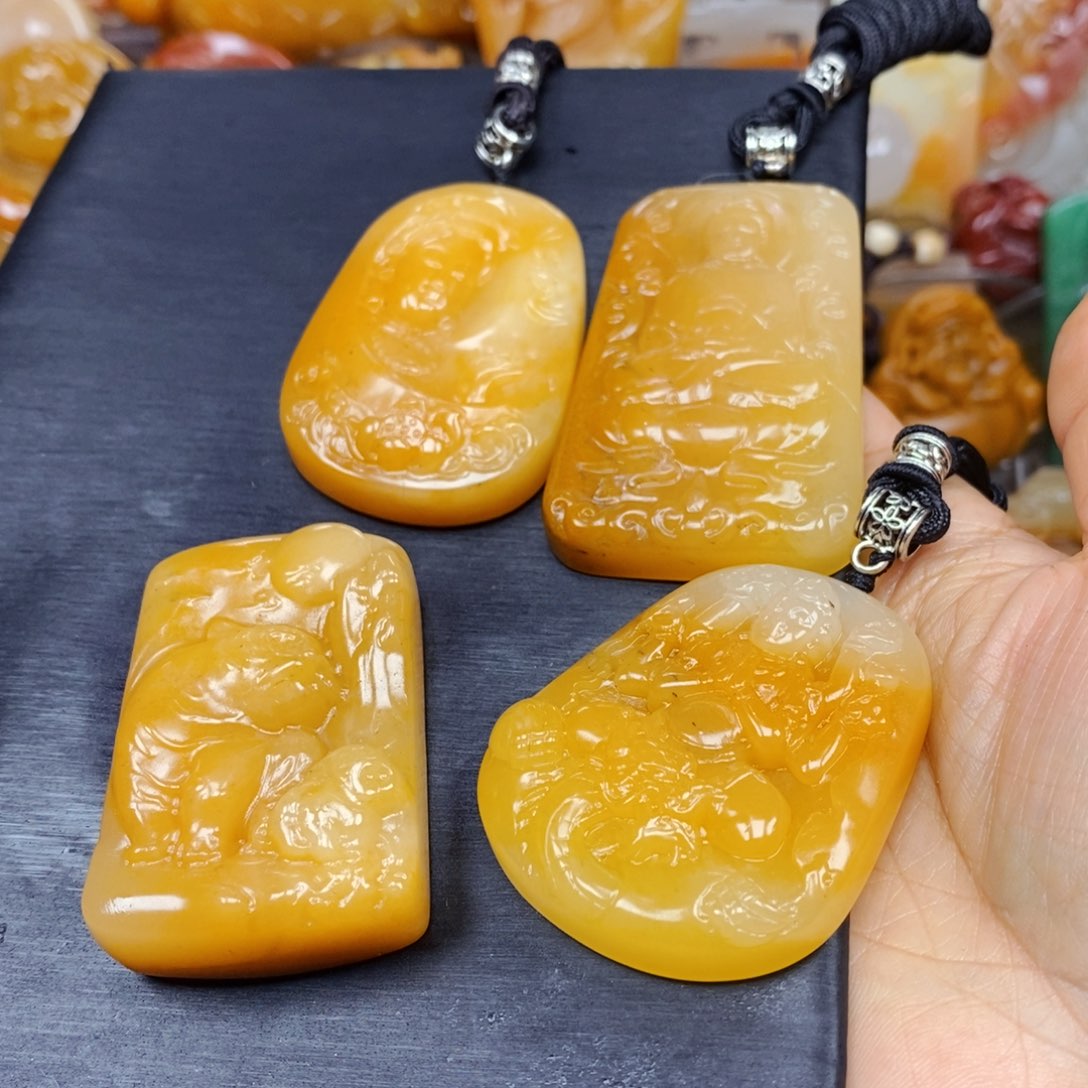 石英质玉颈饰未镶嵌