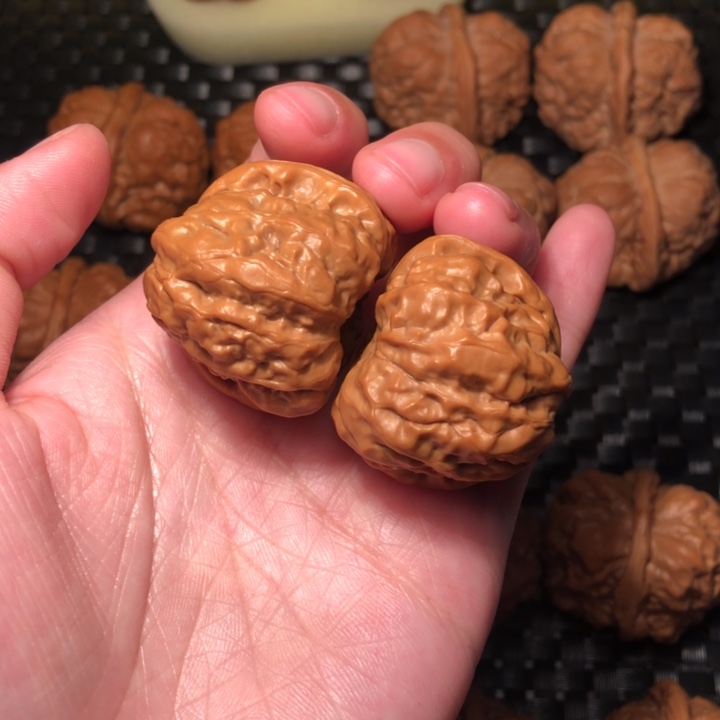 文玩核桃把件开背肌肉