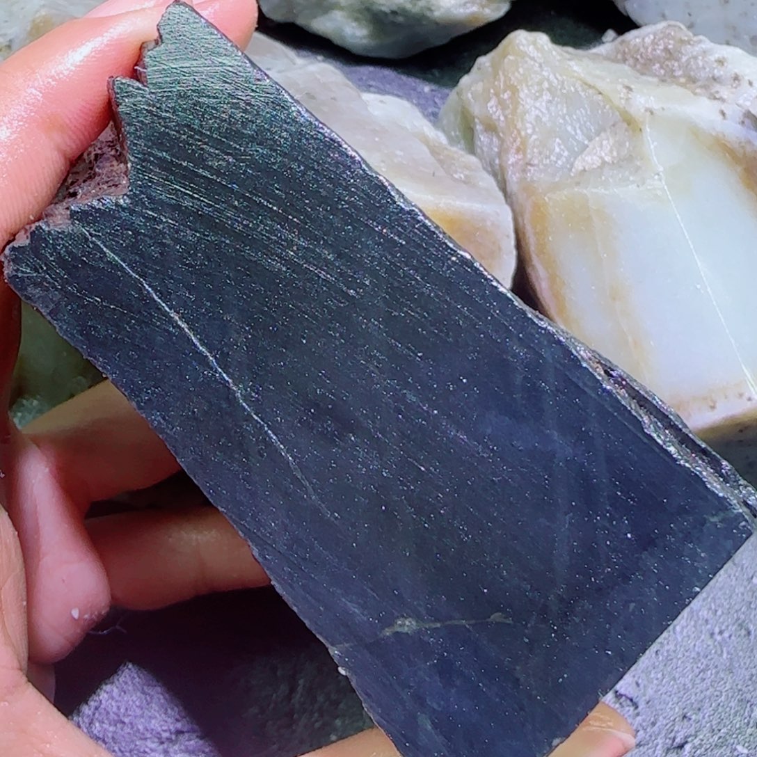 和田玉未镶嵌珠宝半成品