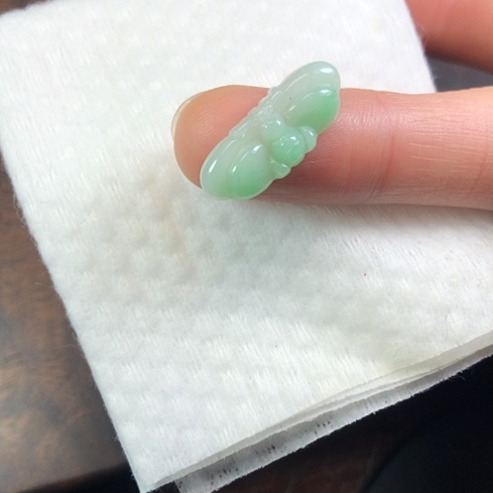 翡翠未镶嵌颈饰缅甸A货，每天下午1点半开播