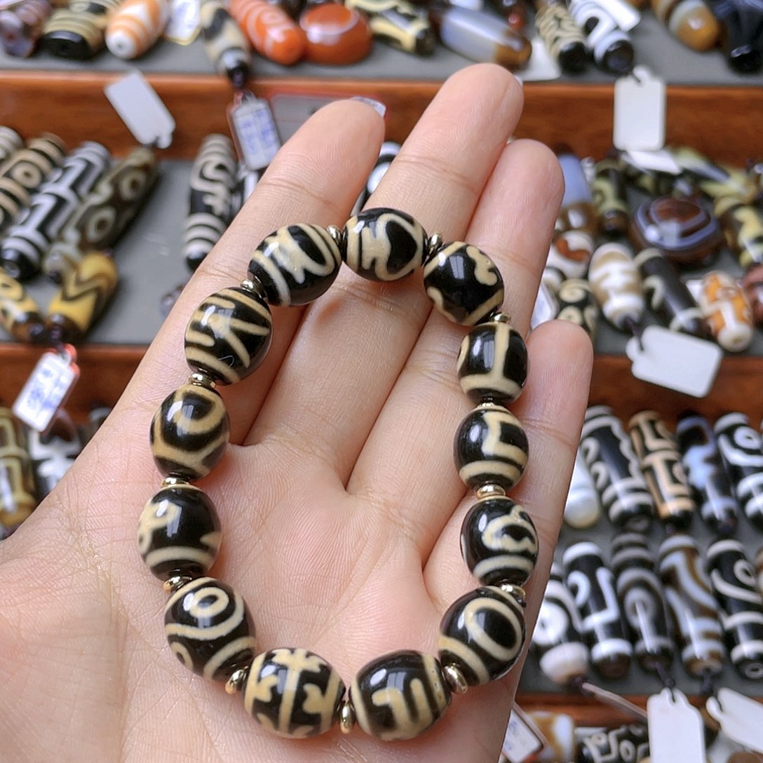 炸***块玛瑙/玉髓未镶嵌颈饰