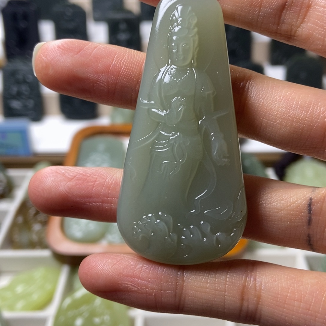 和田玉未镶嵌颈饰