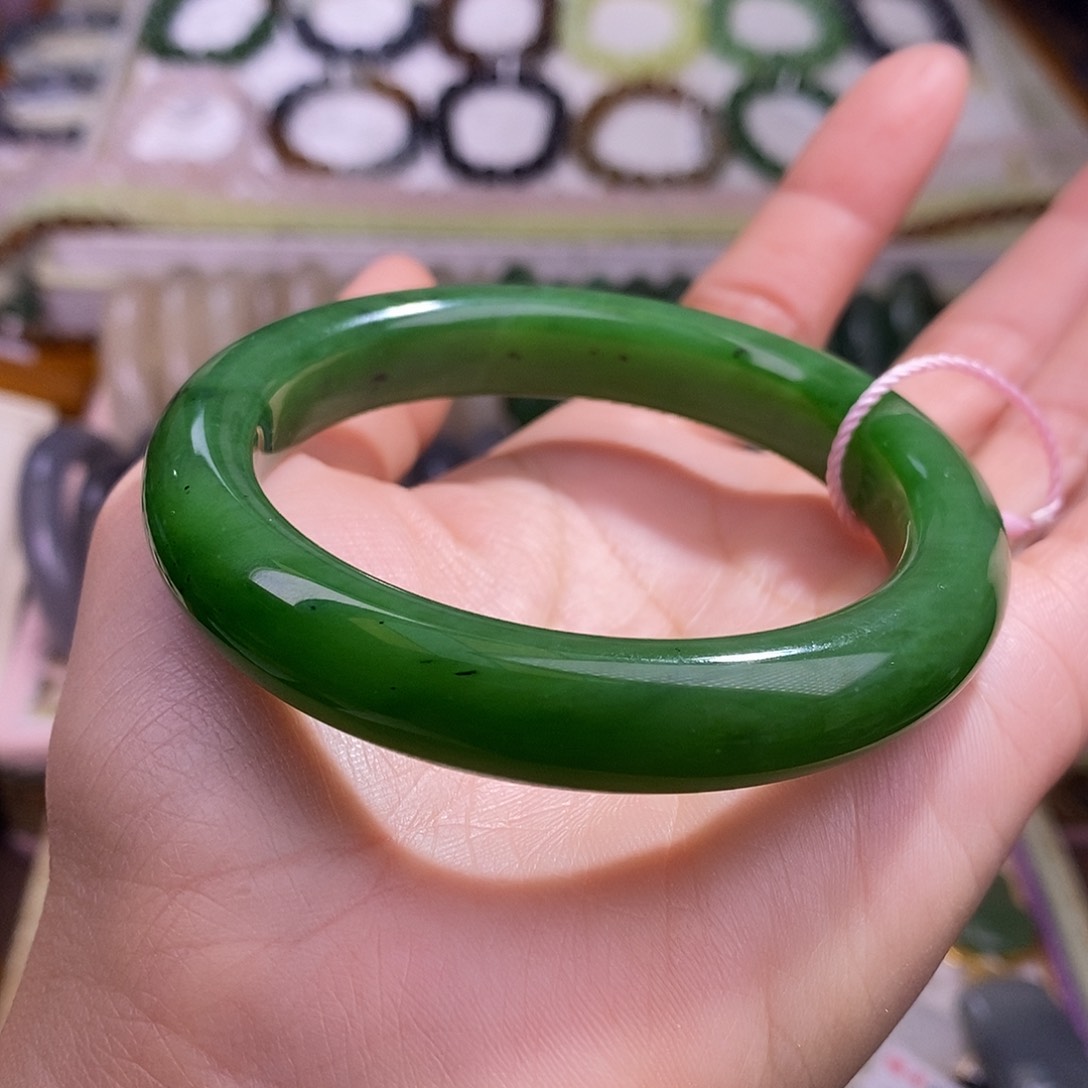 颈饰未镶嵌和田玉56俄7老坑料碧玉手镯