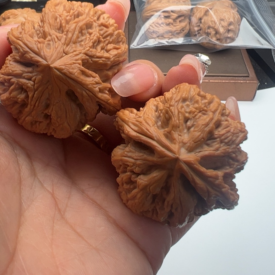 文玩核桃把件粗筋45