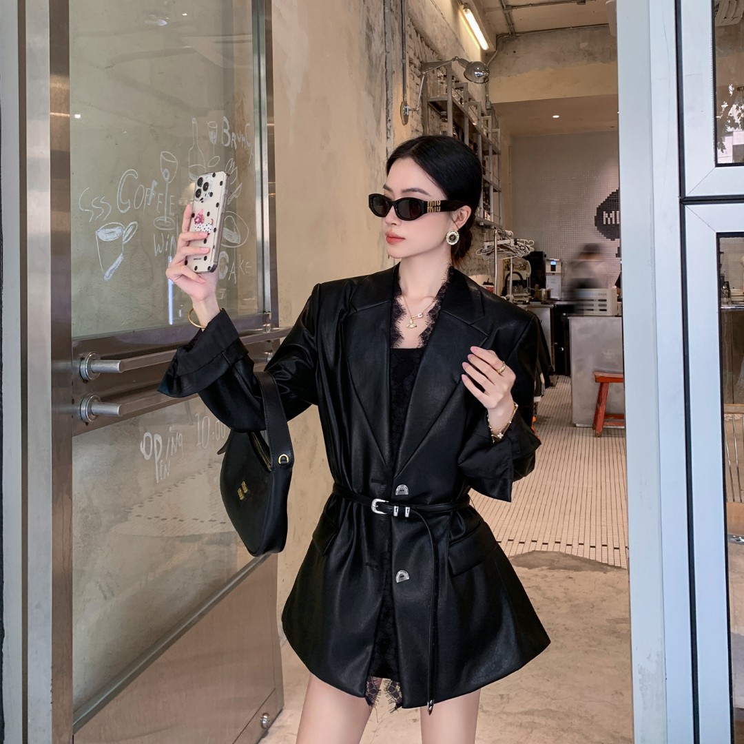 缤菓binguo 蕾丝花边领黑色系带PU皮衣女秋季新款气质显瘦皮外套