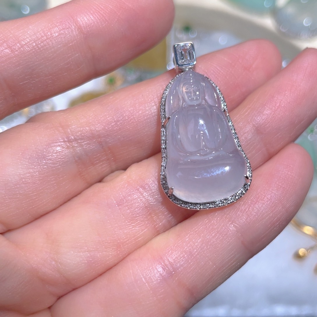 翡翠颈饰18K金镶嵌翡翠