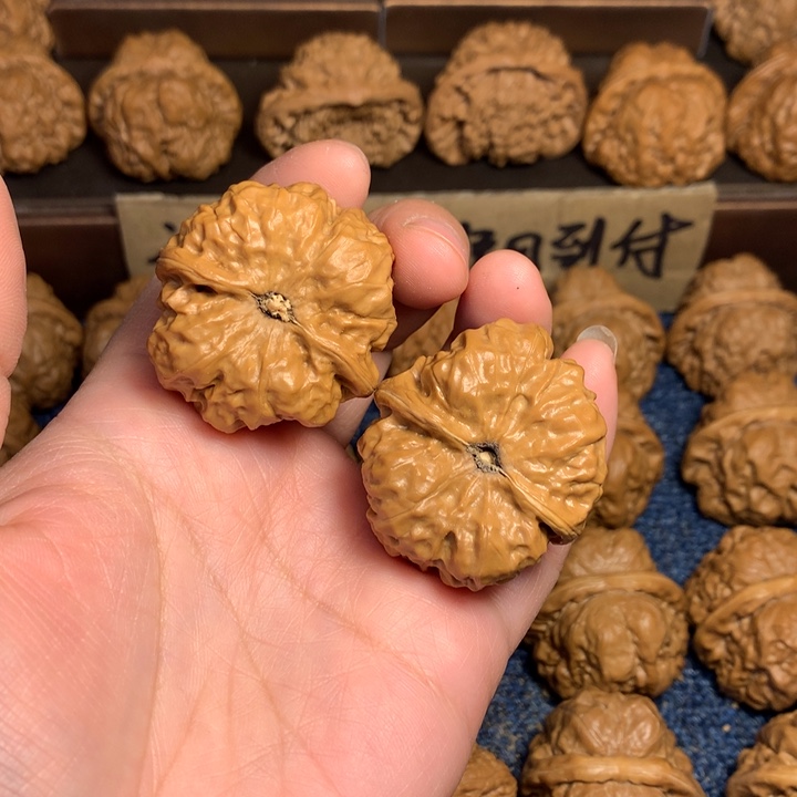 桃核吊坠M*蛤蟆核桃