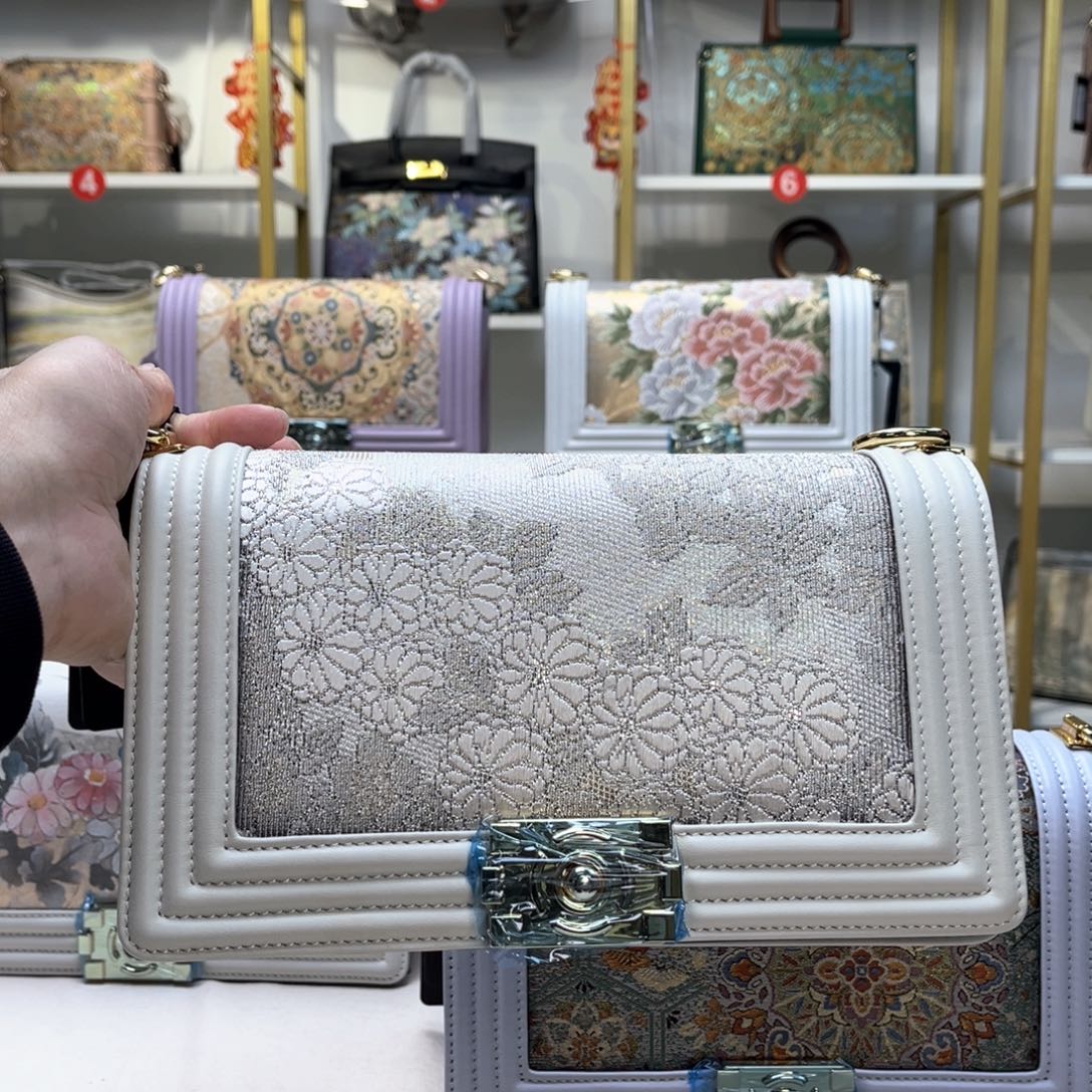 织绣直播间浮力大漏