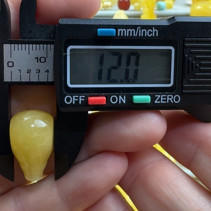 未镶嵌琥珀裸石12杂