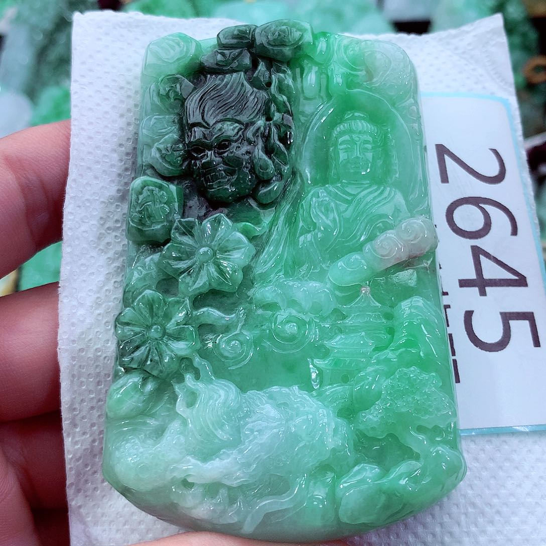 吊坠(不含链)未镶嵌翡翠