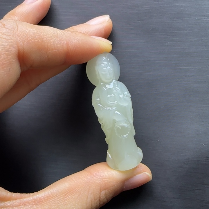 狼***说和田玉未镶嵌挂件