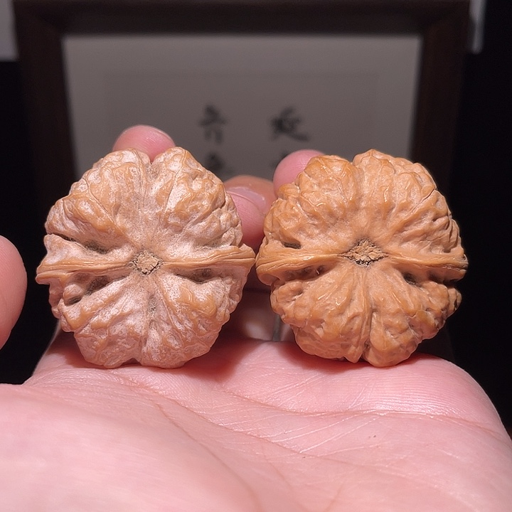 赚***.核桃手串/手链2226