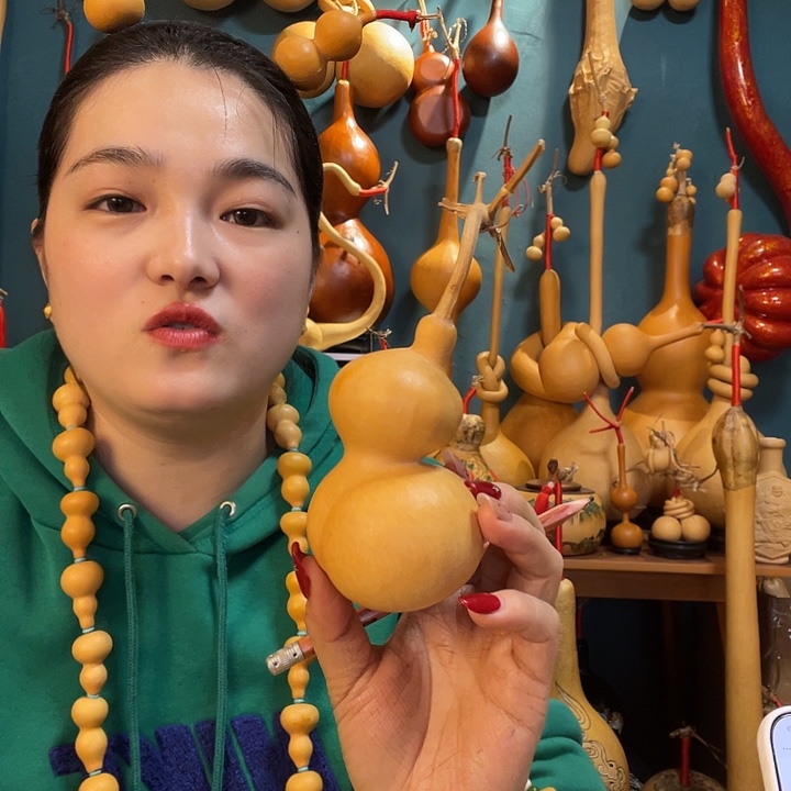 牛***牛大叶紫檀（黑酸枝木类）