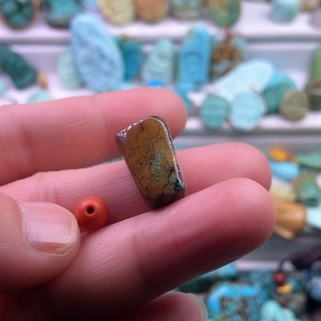 南红玛瑙颈饰未镶嵌