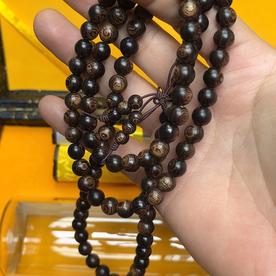 大叶紫檀（黑酸枝木类）