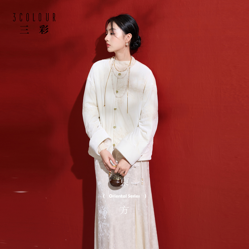 三彩2025冬季新款新中式丝绒绣花羽绒服90白鸭绒圆领保暖外套女C
