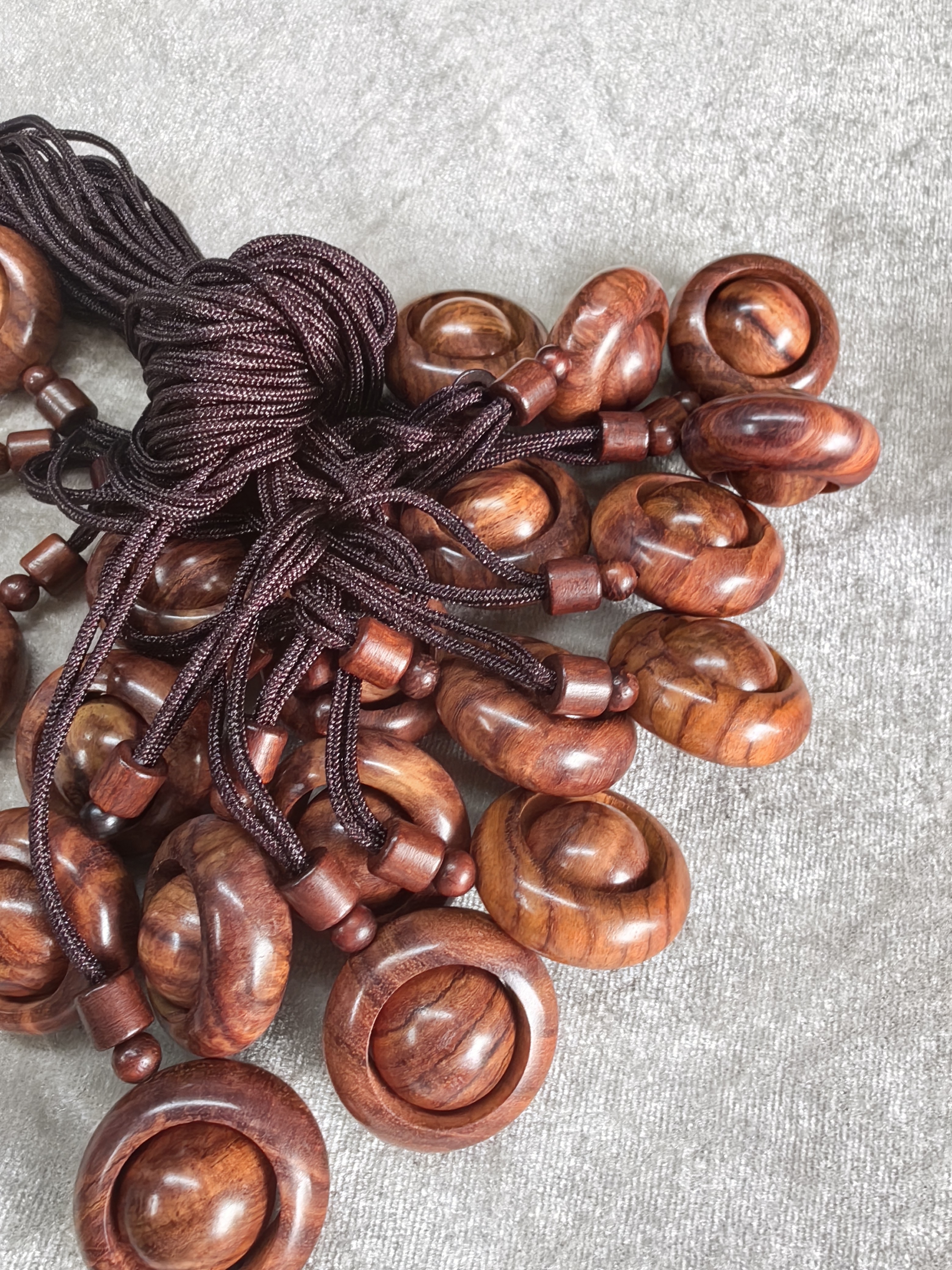 海南黄花梨转运珠